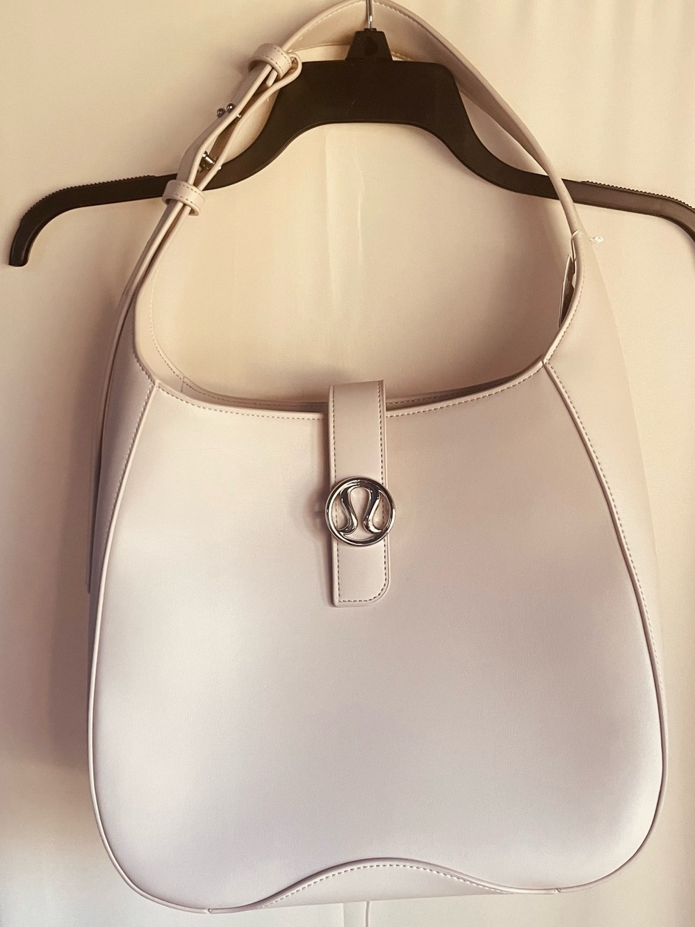 lululemon athletica Cashew Alternative Leather Shoulder Bag w/bag and Reusable - Picture 8 of 16